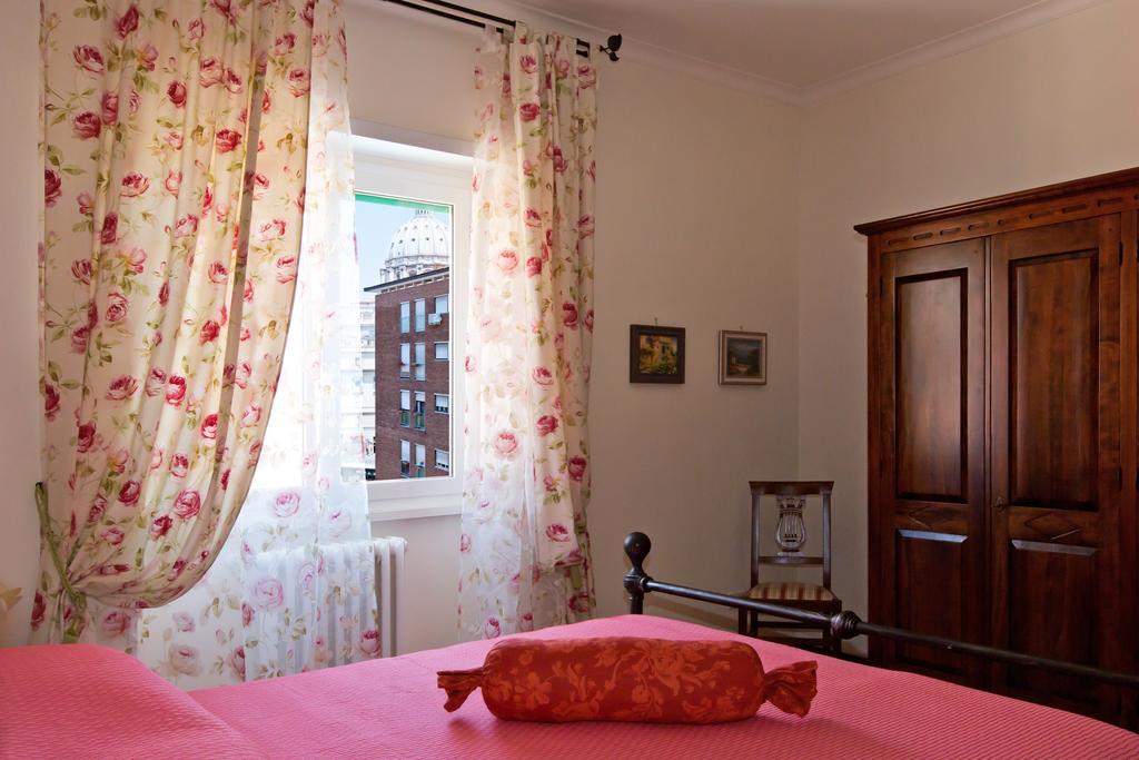 Il Bacio Holidayhouse Best Location For Jubilee 2024-2026 Rome Room photo